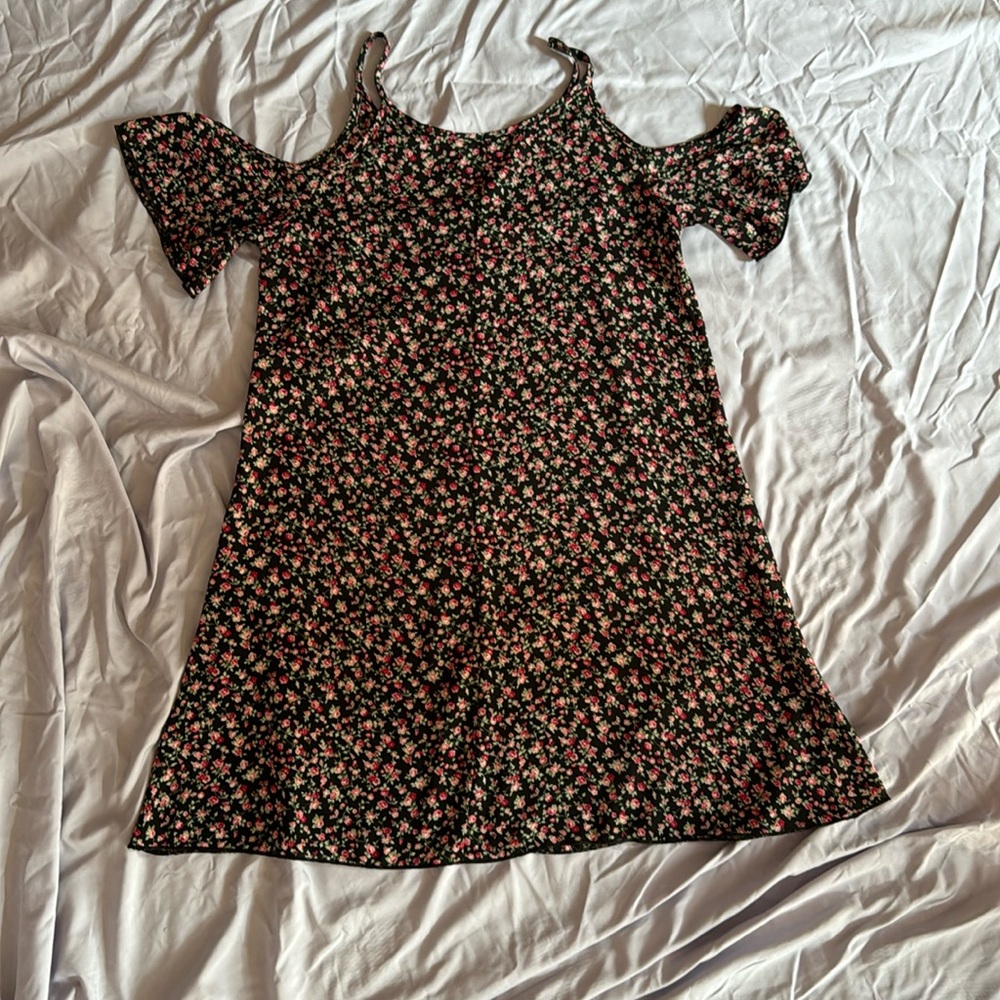 Flowy floral boutique dress
